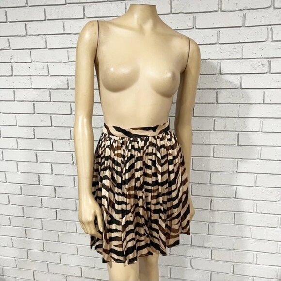 J.Crew Women’s Featherweight satin mini skirt in zebra stripe - Size 6 - Picture 6 of 11